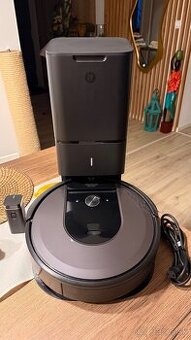 iRobot Roomba i7