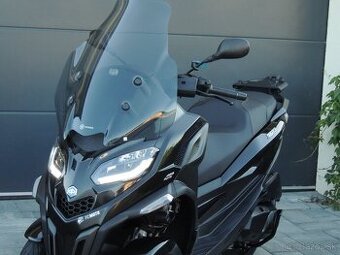 PIAGGIO MP3 400 HPE 2022 ,,B" vodičák 8tis.km