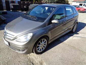 Mercedes - Benz , 180CDi, kw 80, 1992 cm3 , M6