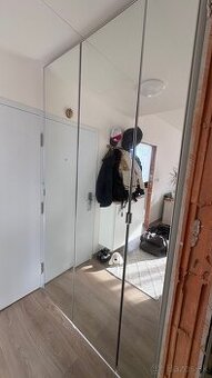 Ikea skriňa zrkadlo