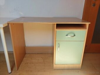 Predám písaci stôl s nadstavbou