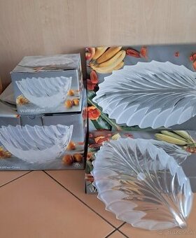 Sada sklenených servírovacích mís Palm Leaf od Walter Glas