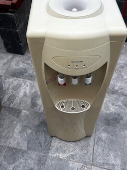 Výdajnik vody na barel