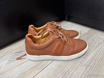 Russell&Bromley tenisky