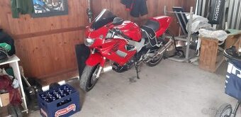 Honda vtr 1000 f