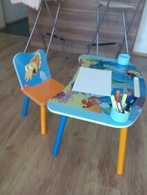Detský stolík so stoličkou