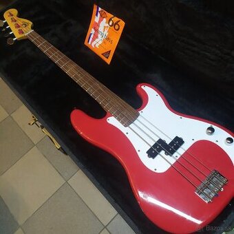 Squier P-bass