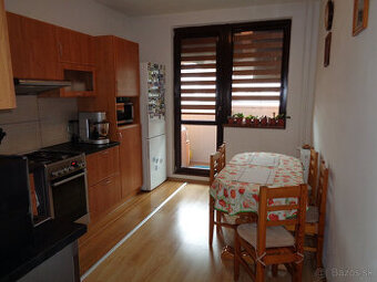 EXKLUZÍVNE, predaj Kežmarok 3+1 byt s loggiou o ploche 71 m2
