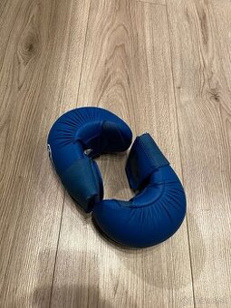 rukavice a hrudný chránič na KARATE