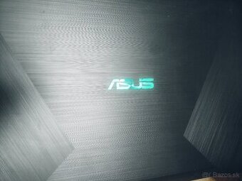 Asus X570Z