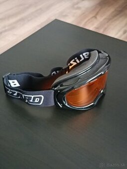 lyžiarske okuliare