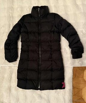 Dievčenská zimná bunda Ralph Lauren na predaj.