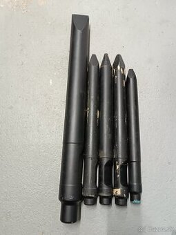 Oskrt do hydraulickeho kladiva