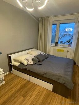 Manželská posteľ 160x200