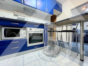 VEĽKÝ RODINNÝ 4-IZBOVÝ BYT , BALKÓN, ZARIADENIE - 1