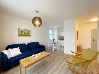 Slnečný 2 izbový byt s balkónom Bratislava Ružinov