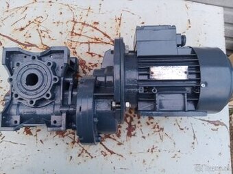 Snekova prevodovka s elektromotorom 0, 55kW...