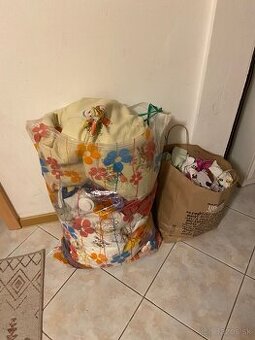 Dievčenské oblečenie