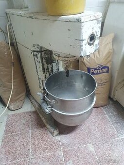 Robot r22