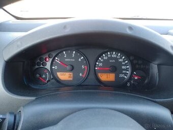 Predám Nissan Navara D40 4x4 ročník 2007
