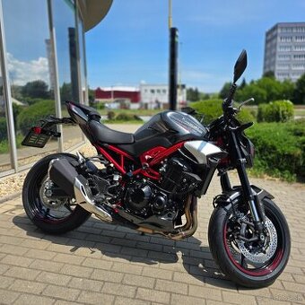 Kawasaki Z900 červená 70 Kw aj 35 Kw