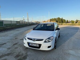 Hyundai i30 1.4 Benzín 92000km Nová STK Ek