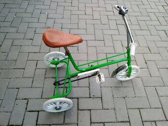 Trojkolka retro stara
