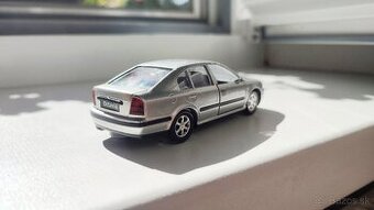 Škoda Octavia mk1 1:43