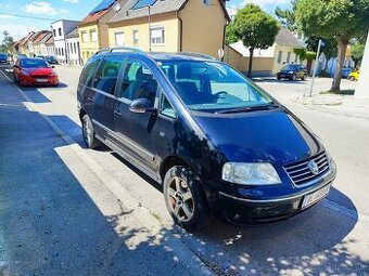 VW Sharan