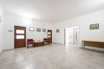 Prenájom - Kancelárske priestory 217 m2