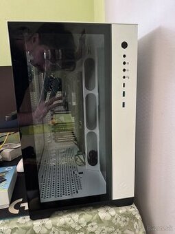 PC skrinka MAGNIUMGEAR