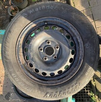 Predám zimné pneu na diskoch  octavia,golf....