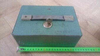 Retro prenosná pokladnica