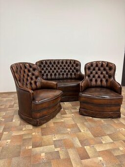 CHESTERFIELD ŠTÝL SEDAČKA,DVOJFAREBNÁ KOŽENÁ