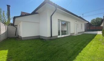 Kompletne zrekonštruovaný rodinný dom s menším pozemkom