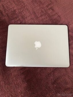 MacBook Air 13” – veľmi dobrý stav