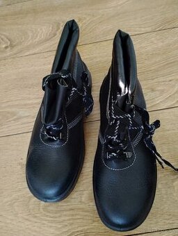 Dámske pracovné topánky