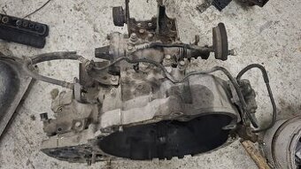 prevodovka Toyota rav4 2.0td D4D diely motor