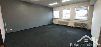 Prenájom kancelárskeho priestoru v priamom centre mesta Zvol