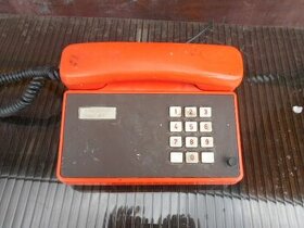 Tlačítkový retro telefon Tesla Stropkov - 1