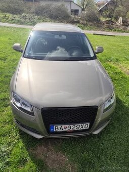 A3 sportback 2011 1.6 benzín