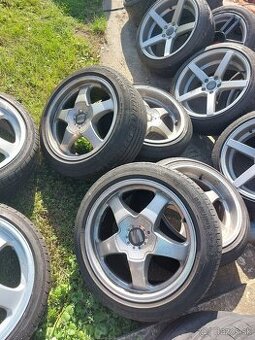 5x100 r17 Azev M 8.5J a 10J