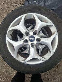 AL disky Ford s pneumatikami