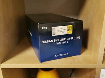 Skyline R34, Porsche 911 GT3 1:18