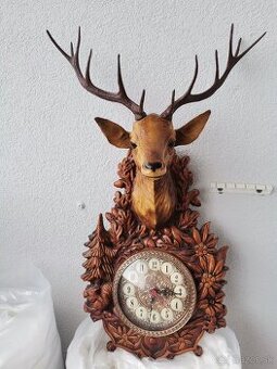 Krásne starožitné hodiny - jeleň, 70 cm vysoké