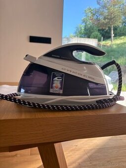 Žehlička Philips PerfektCare Pur