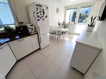 Predaj 3i, TEHLA, LOGGIA, PIVNICA, GARÁŽ – Stupava, Ružová u