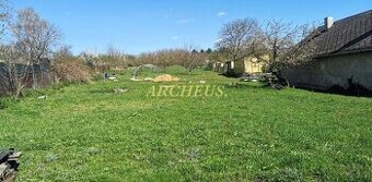 POZEMOK PRE RODINNÝ DOM 2.647 m2 HLAVNÁ UL., LUHYŇA