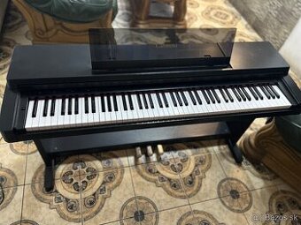 Yamaha Clavinova CLP-650