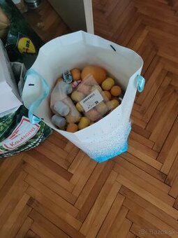 Kinder hračky